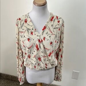 🌷 NWOT ASTR Pleated Blouse